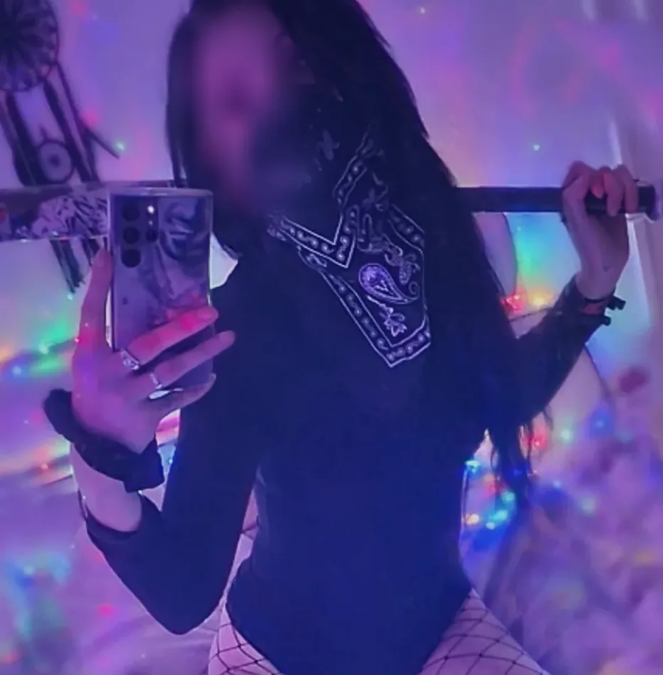 Dilara, 28