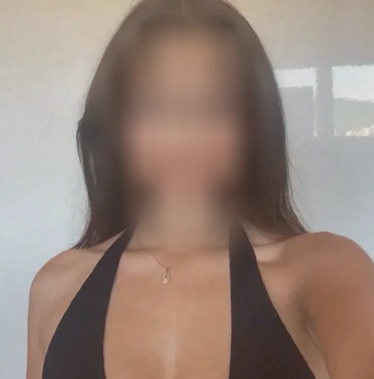 Emilia, 23