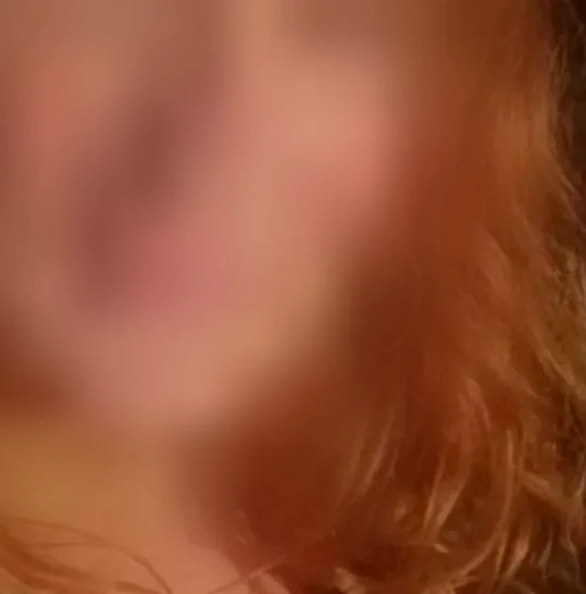 Kathrin, 37