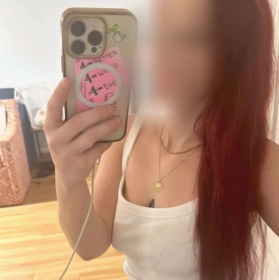 Katrin, 28
