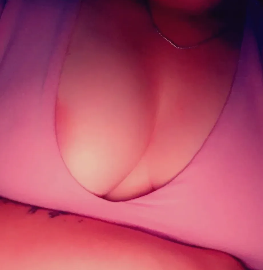 Sarah, 39